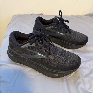 Women’s brooks ghost Max 9.5